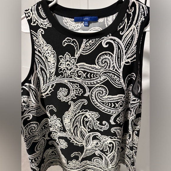 5 Women's Summer Tops and Blouses in XL. Old Navy, art9 (c18) - Picture 8 of 11